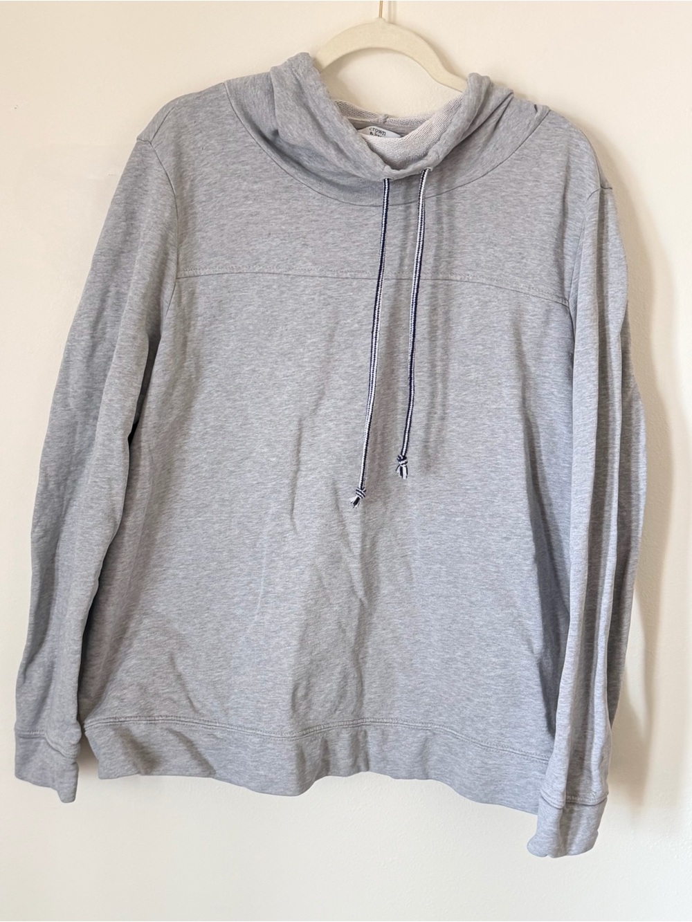 crown & ivy Light Gray Men's Cowl-Neck Pullover Hoodie